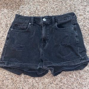 american eagle distressed black jean shorts! size 2